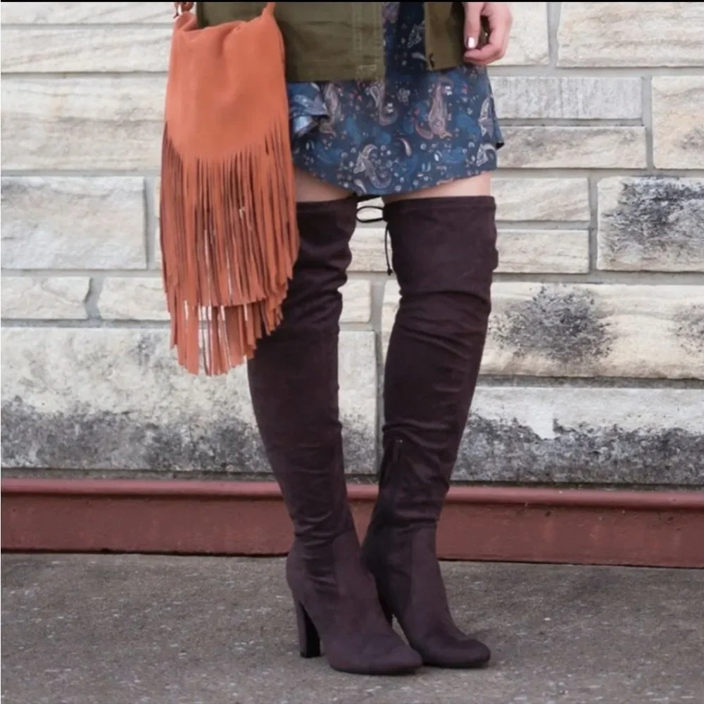 UNISA Sarana Faux‎ Suede Over The Knee Heeled Rich Brown Boots Size 7½