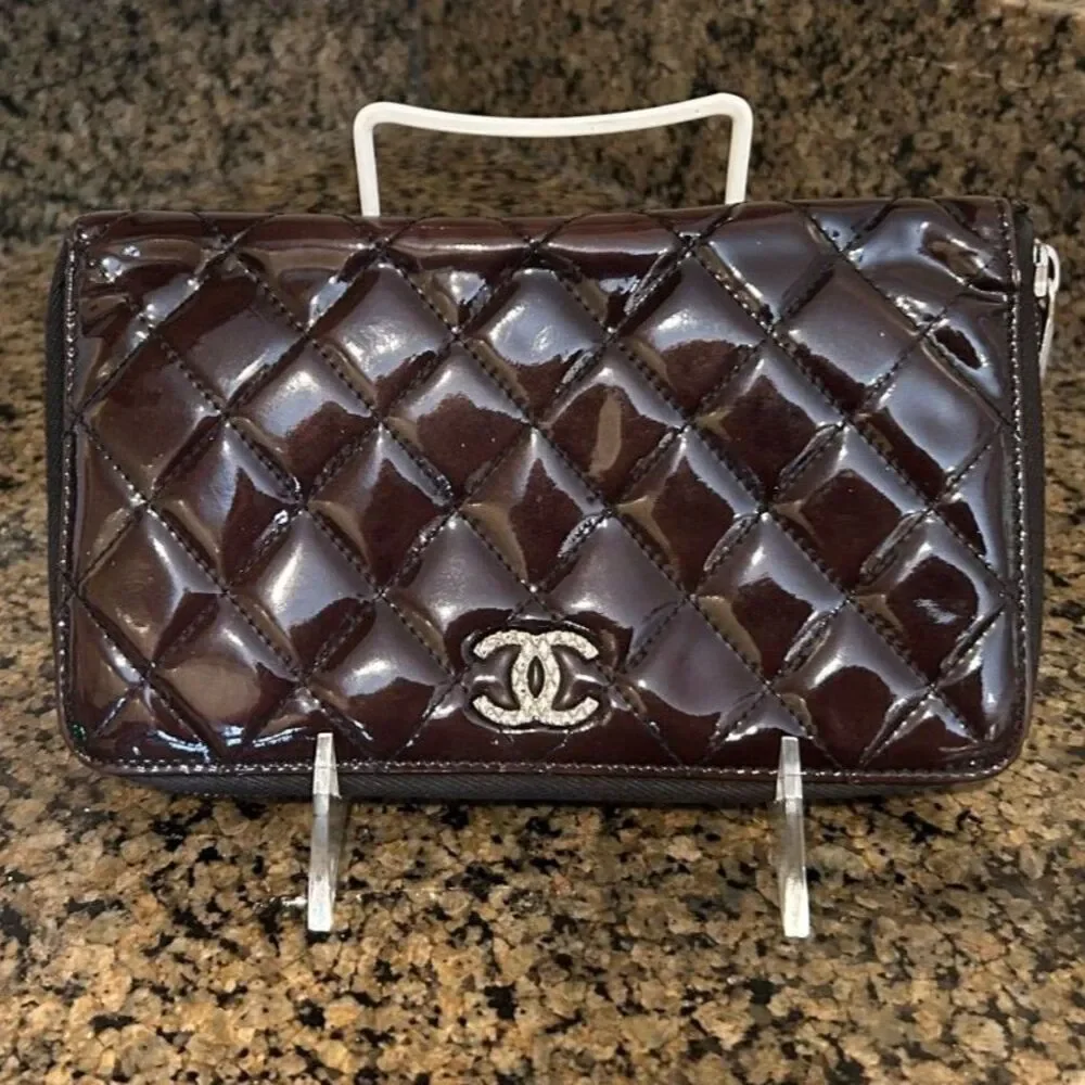 CHANEL authentic vintage