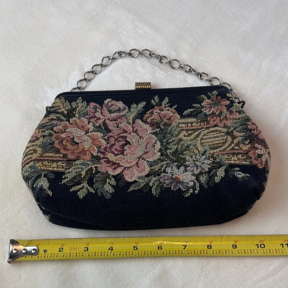 N/A elegant vintage