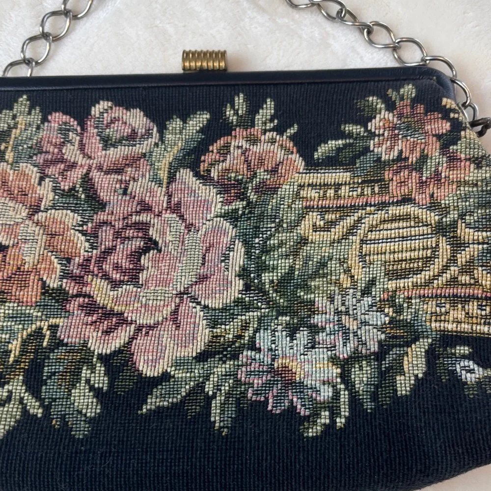 N/A elegant vintage