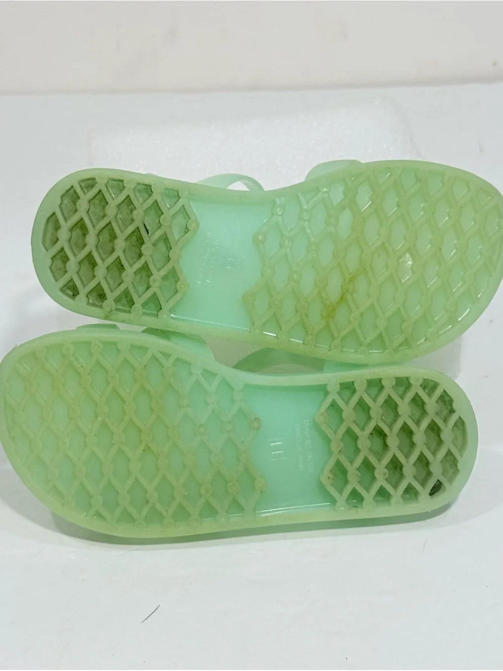 Old Navy 7” flexible some