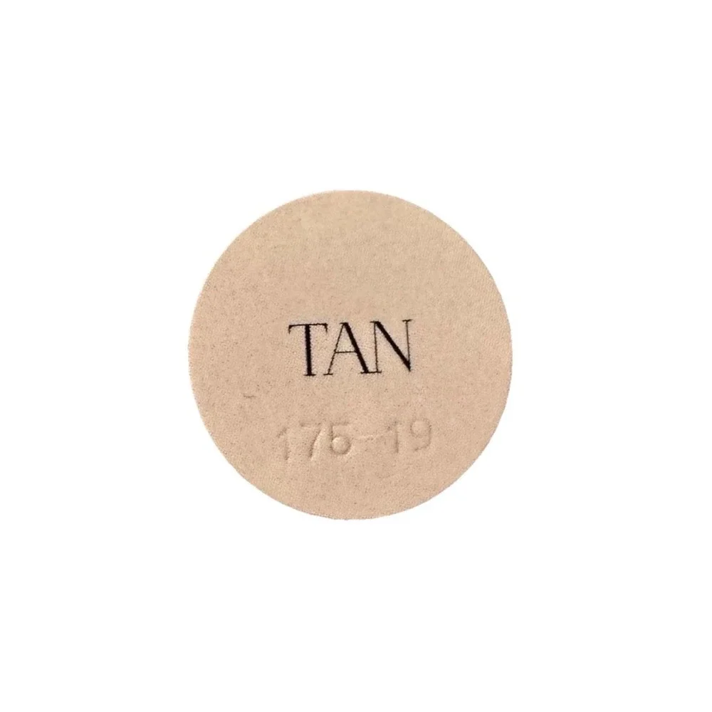 Doll 10 HydraLux Smoothing Foundation Sulfate Free Cruelty In Tan Color NEW
