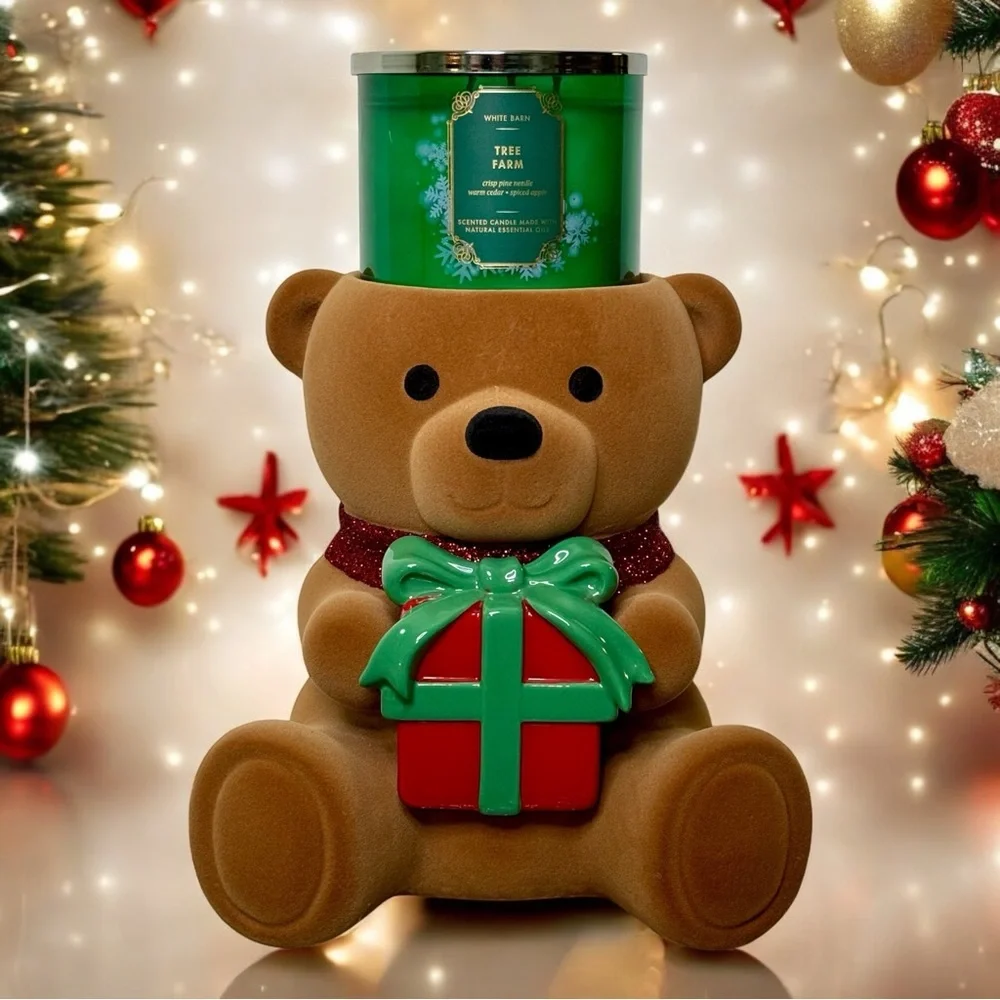Bath & Body Works Christmas Bear & Present Candle Holder & Tree Farm Candle NWT