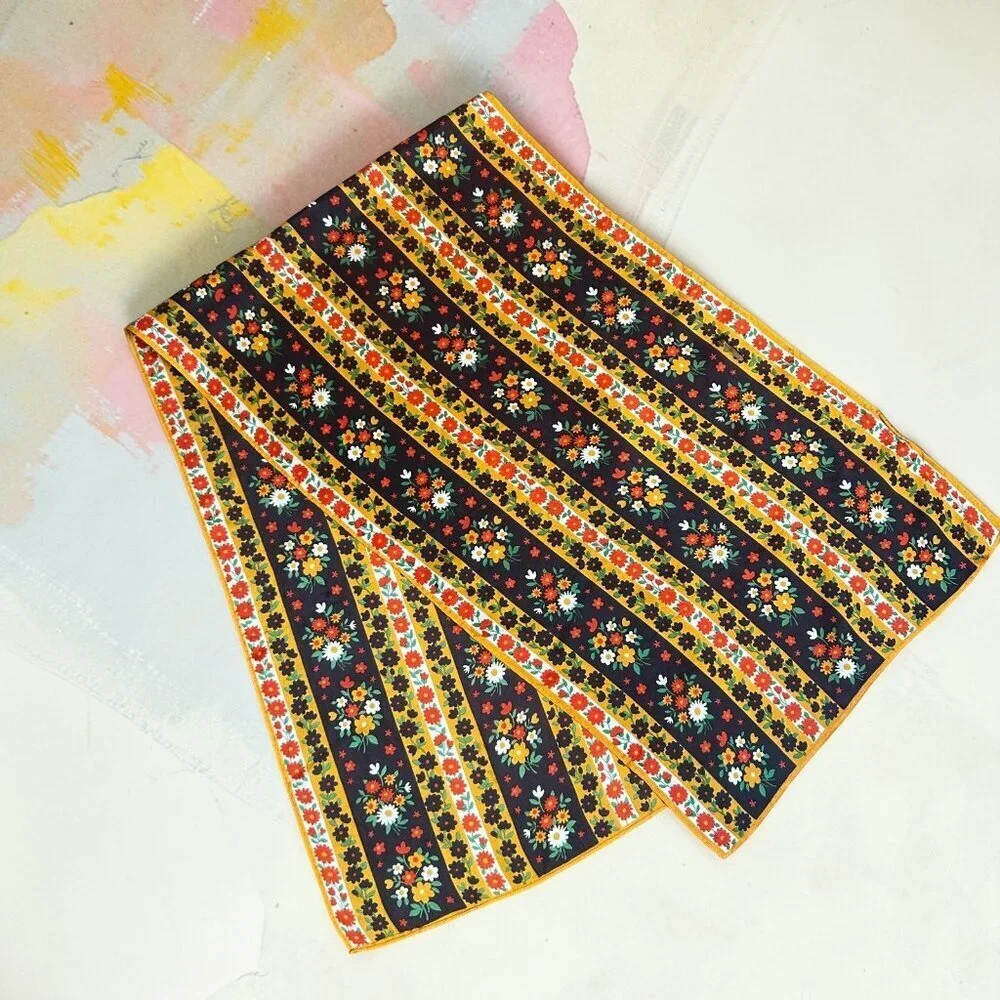 Glentex Vintage 70s Orange Brown Cottage Floral Acetate Rectangular Scarf