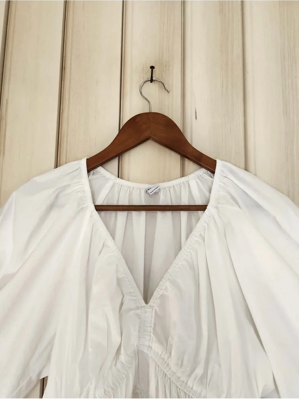 Old Navy White Puff-Sleeve Smocked V-Neck Top