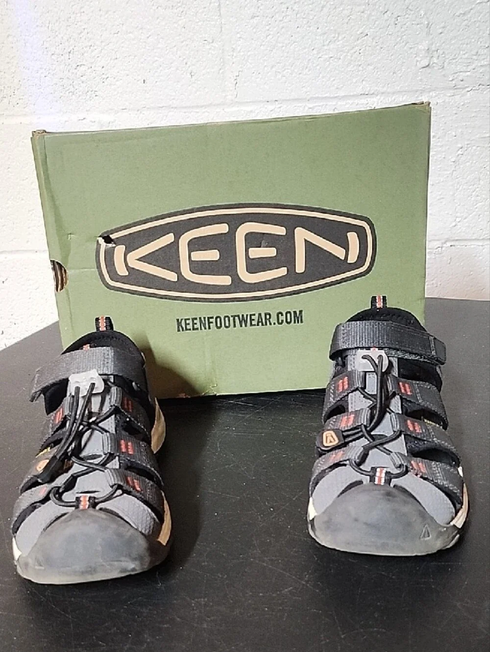 Keen men’s closed