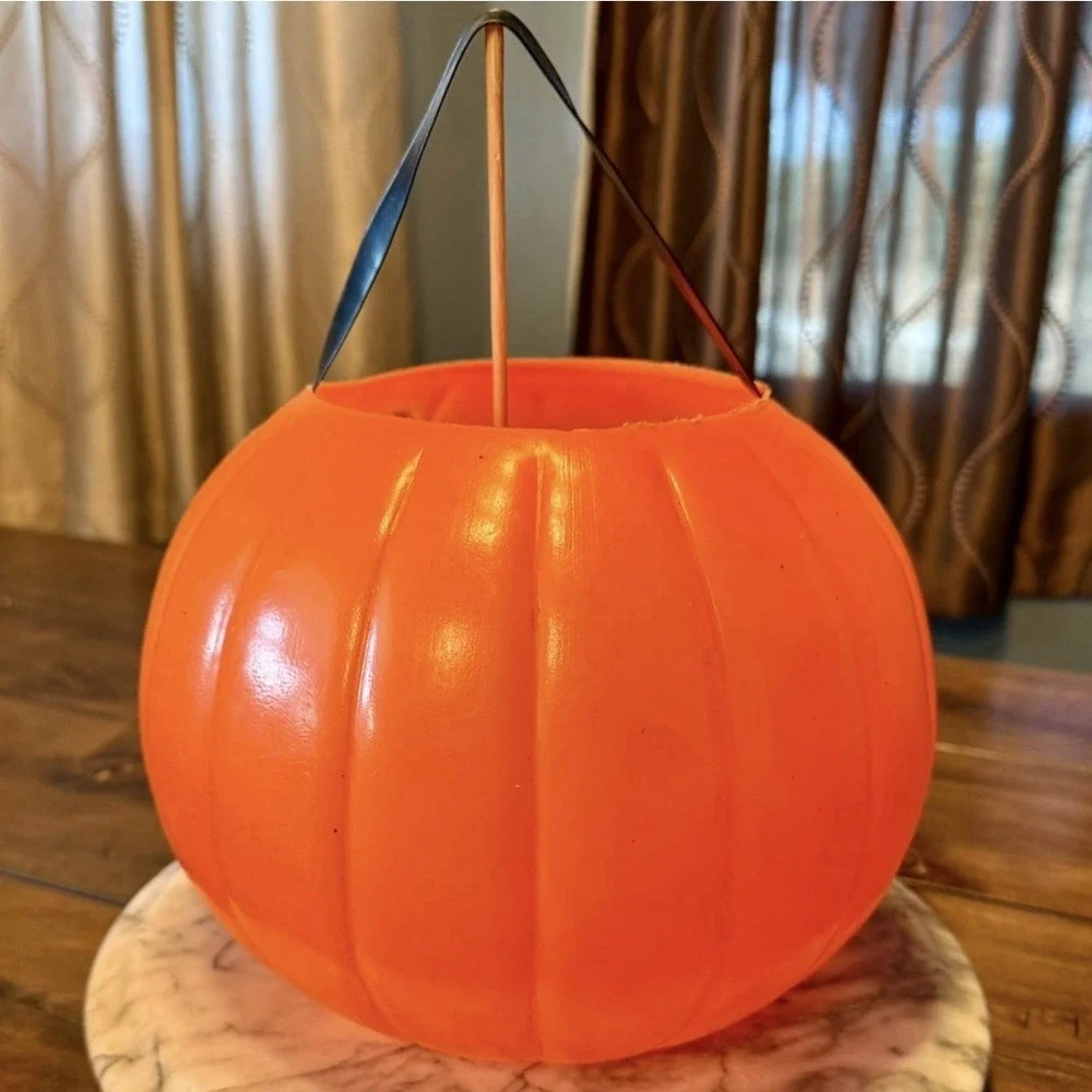 VTG 80s Halloween Trick Or Treat Jack-O-Lantern Blow Mold Pumpkin Candy Bucket