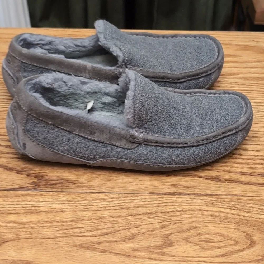 UGG step into