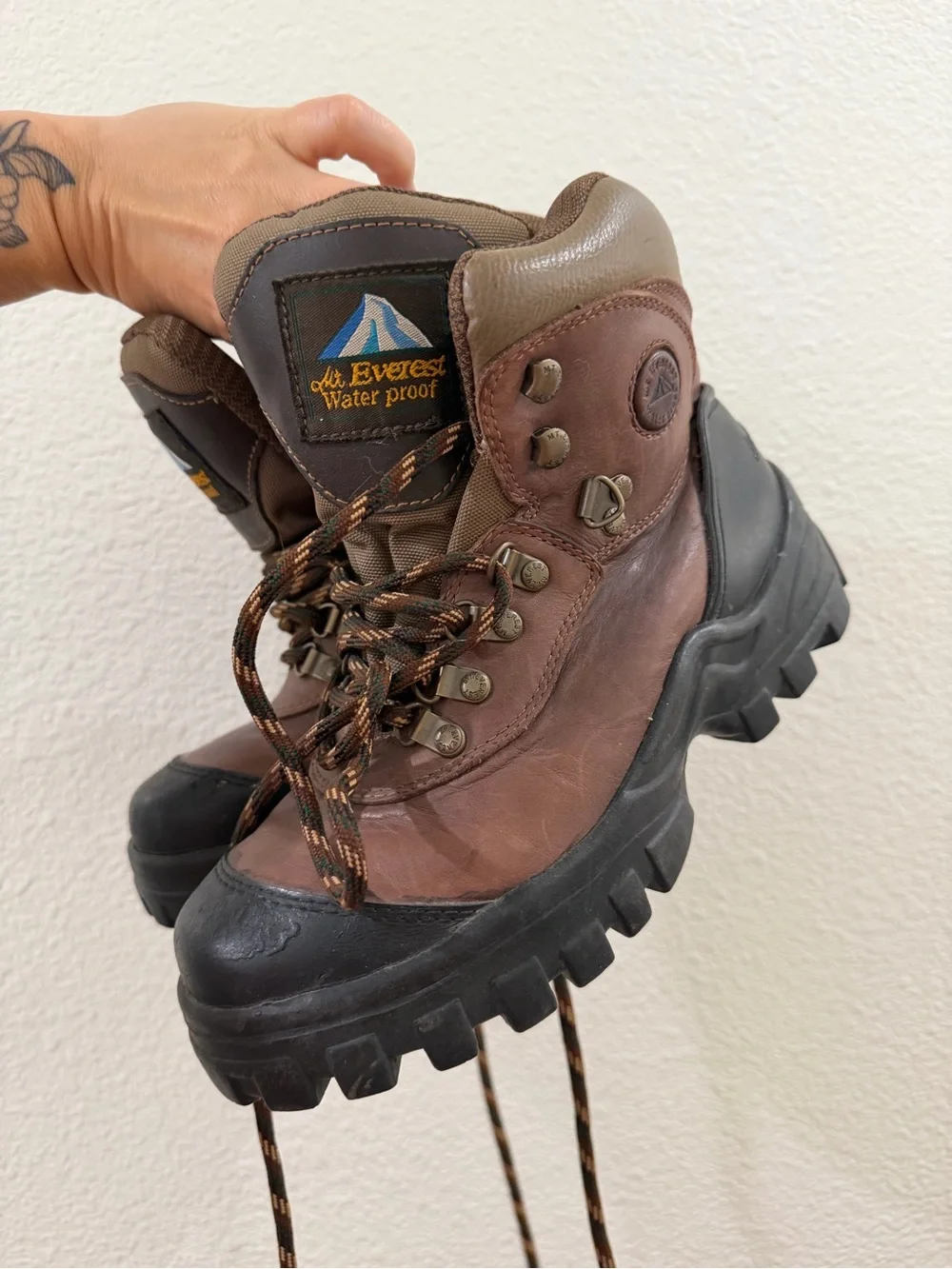 Mt. Everest waterproof hiking