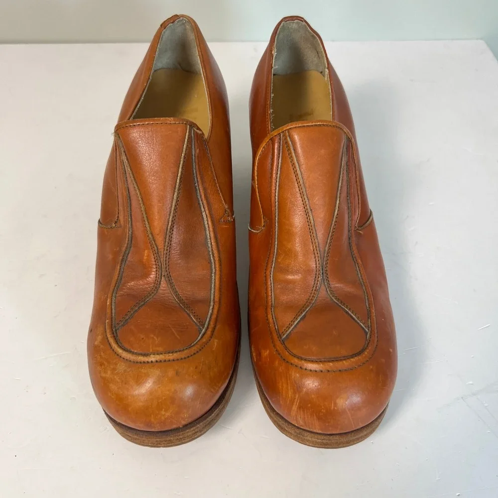 VTG 70s  Hippie Platform Loafers Size 9 Tan Leather Block Heel Argentina Verde