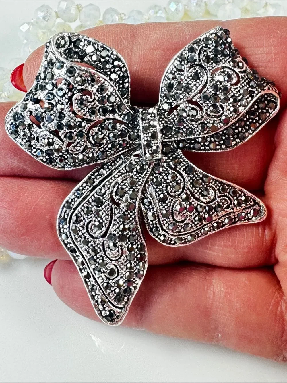 Vintage elegant bow