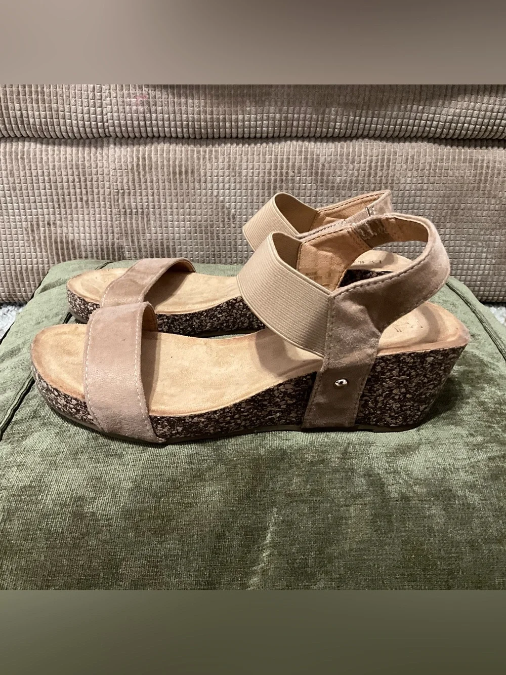 Bella marle taupe suede
