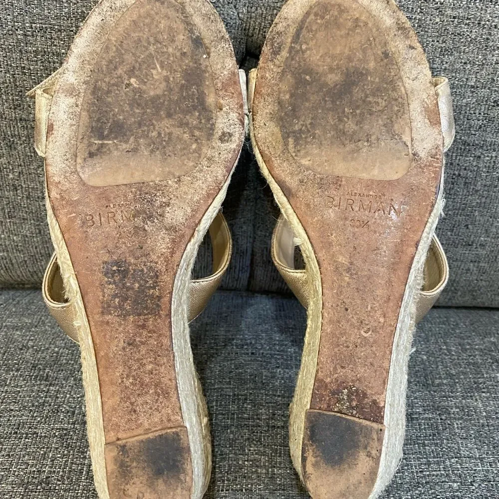 Alexandre Birman metallic gold