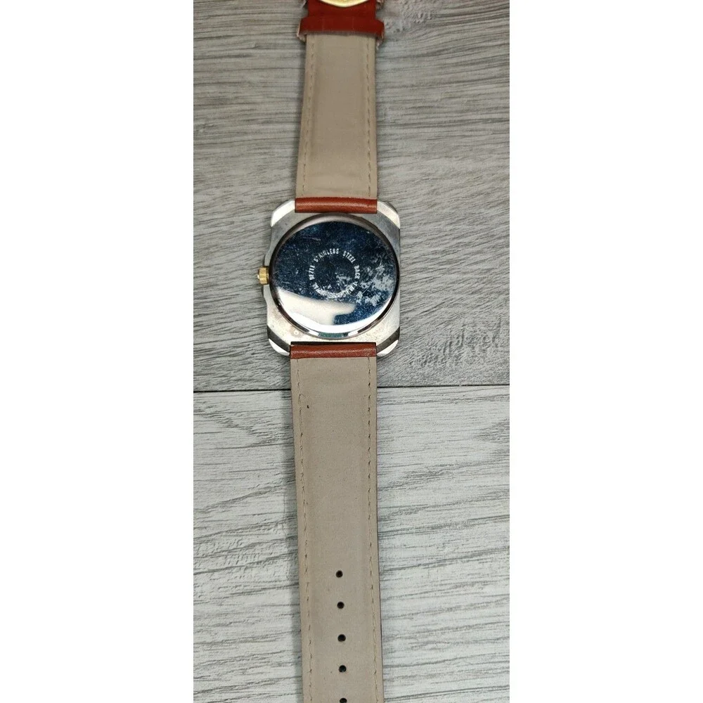 Vogue vintage quartz