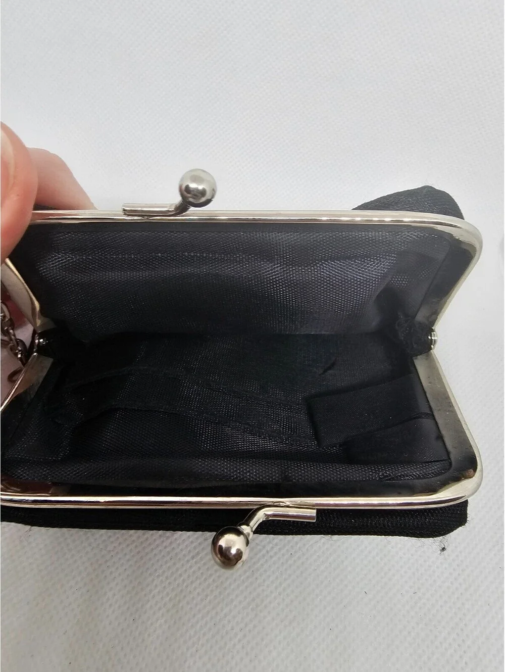 N/A small black