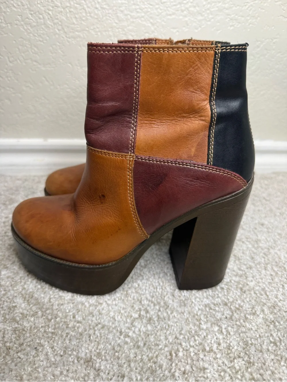 Steve Madden zipper easy