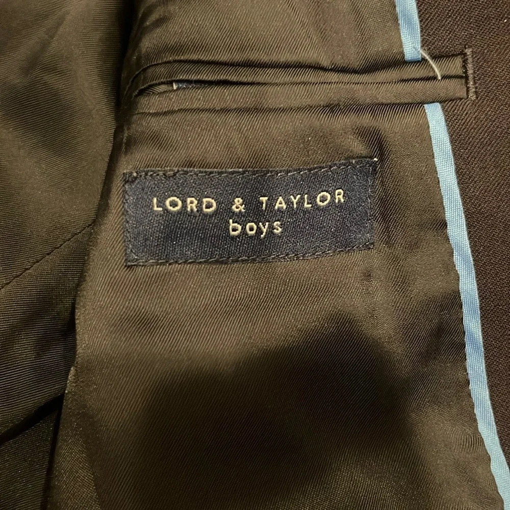 Lord & Taylor Boys Elegant Black Blazer with Gold Buttons Size 8R