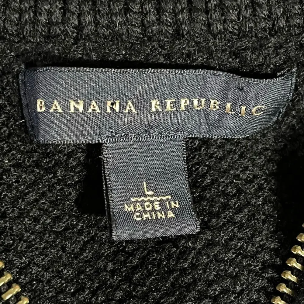 Banana Republic very ensure measurements
