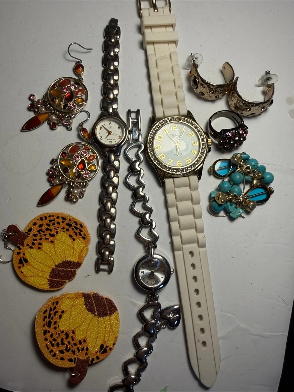 Women's Fashion jewelry with Gold and silver lot