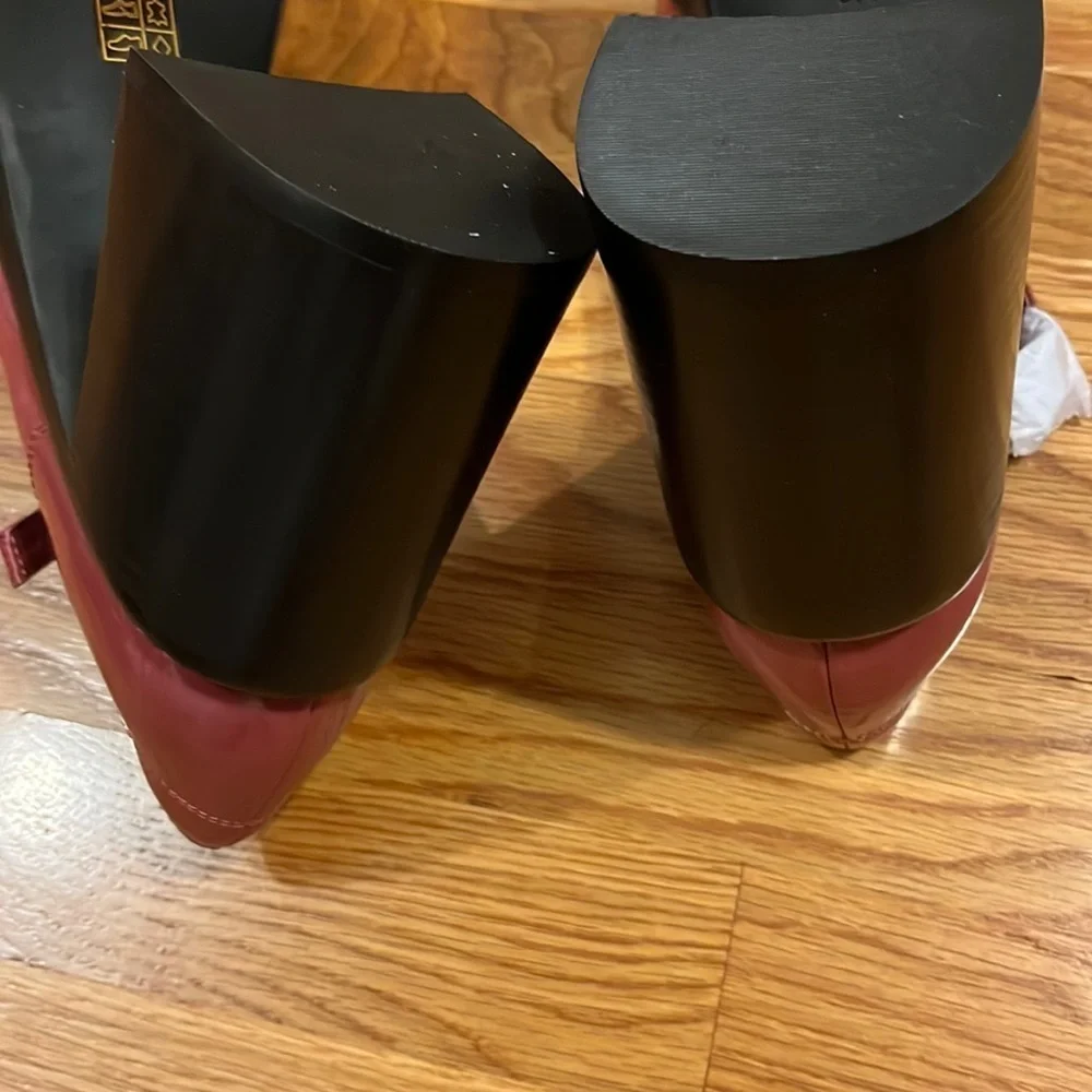 New Free People Jeffrey Campbell Pia Platform Mary Janes sizes 9.5 Defect
