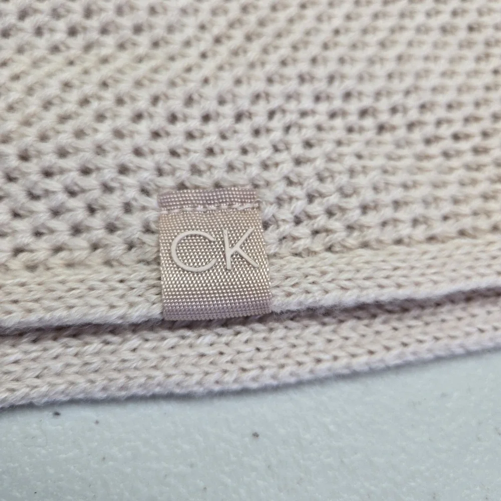 Calvin Klein *please carefully