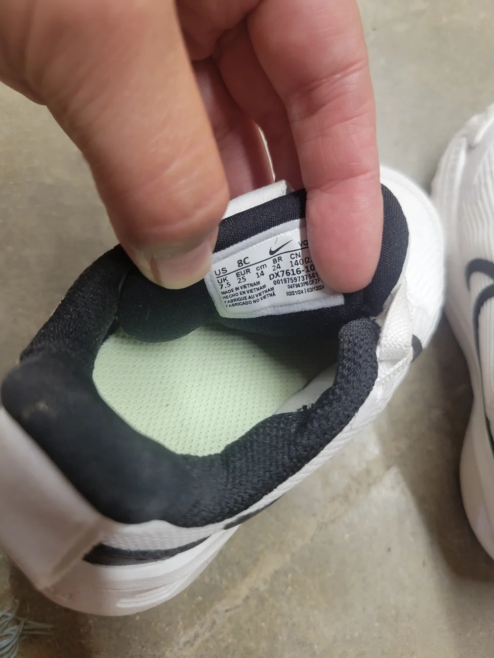 Nike Kids White and Black Low-Top Sneakers