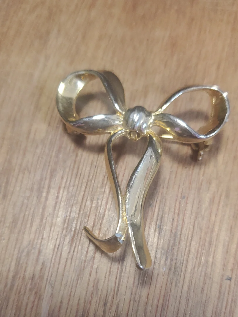 N/A elegant gold