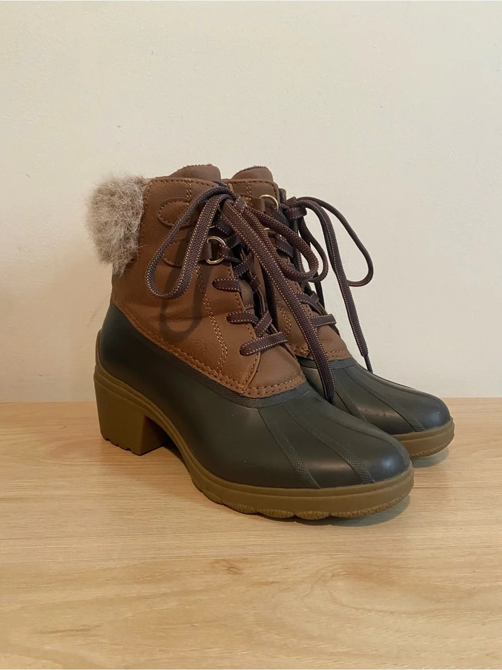 Sperry women winter