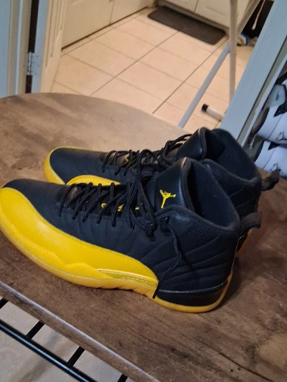 Jordan bold black