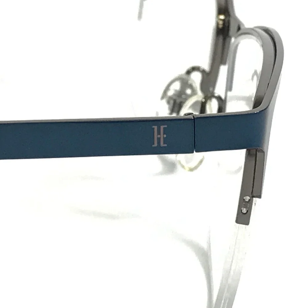 Helium brand new