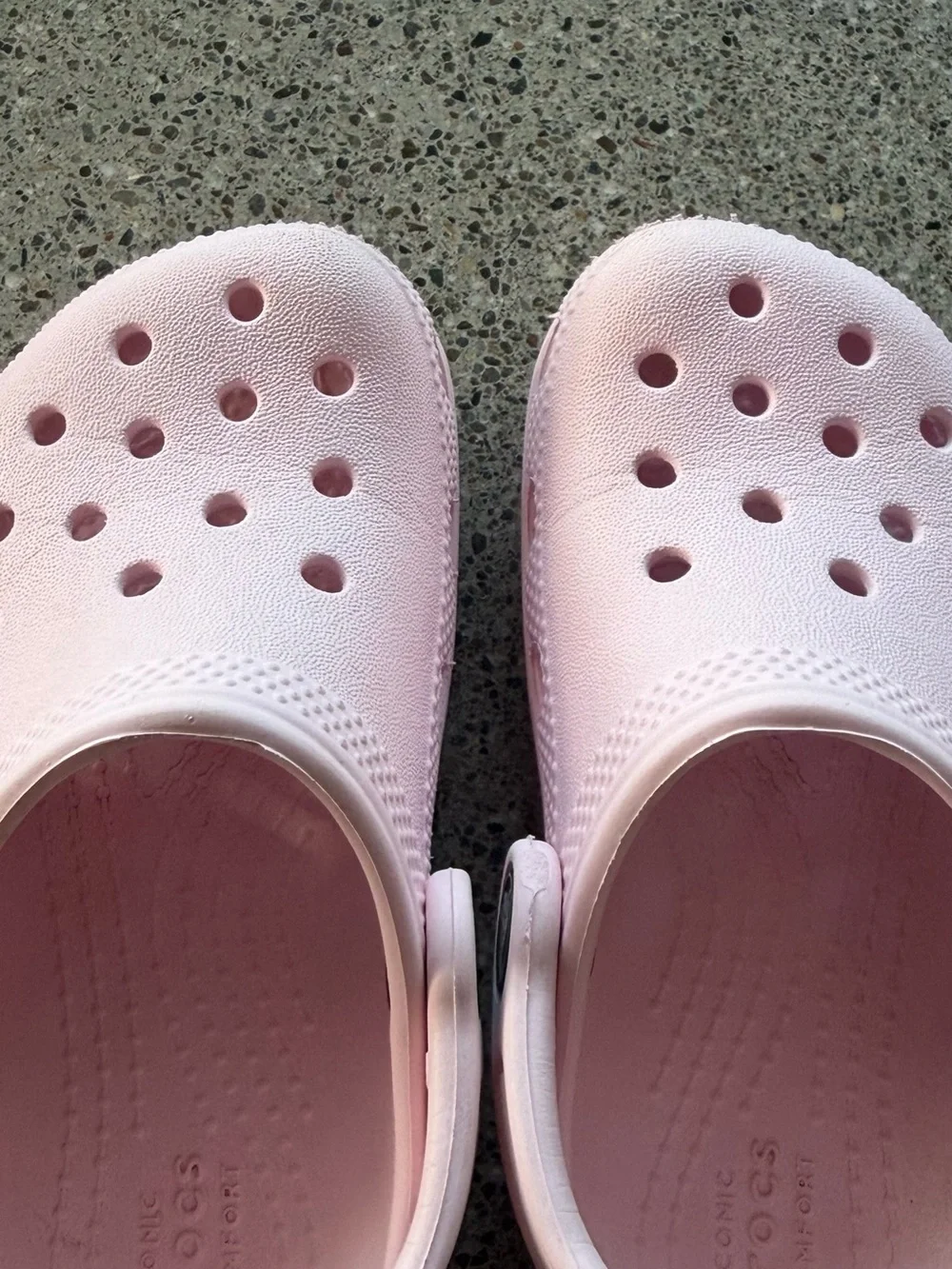 CROCS Kids Classic Clog in Light Pink C8