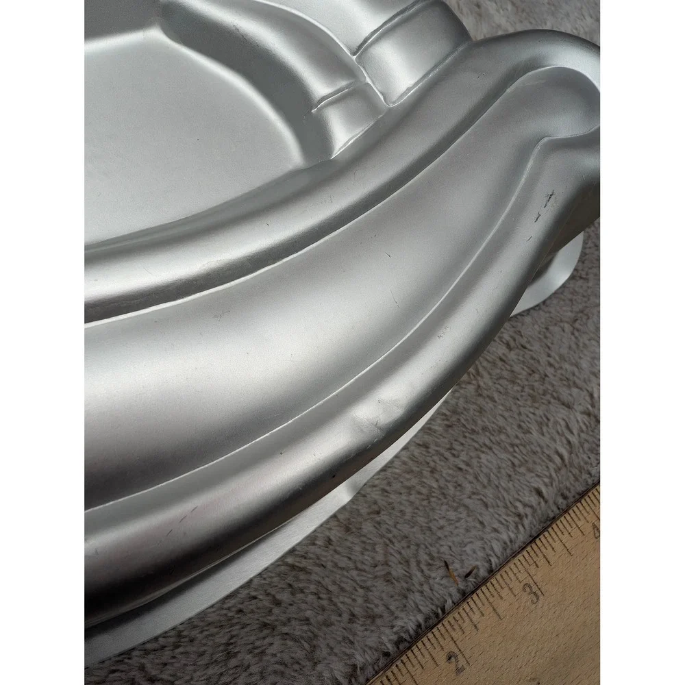 Wilton vintage aluminum