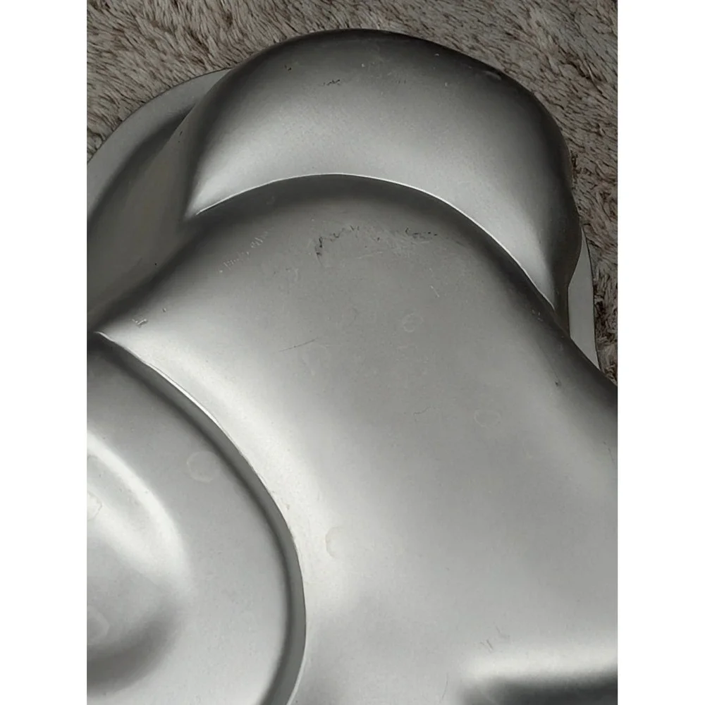 Wilton vintage aluminum
