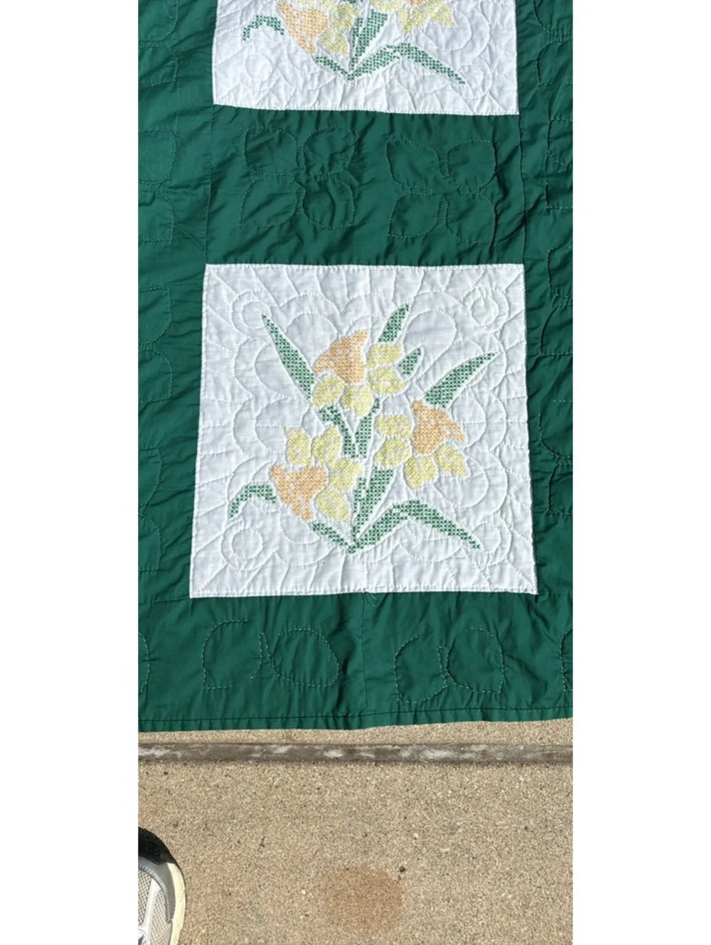 N/A daffodil quilted cross