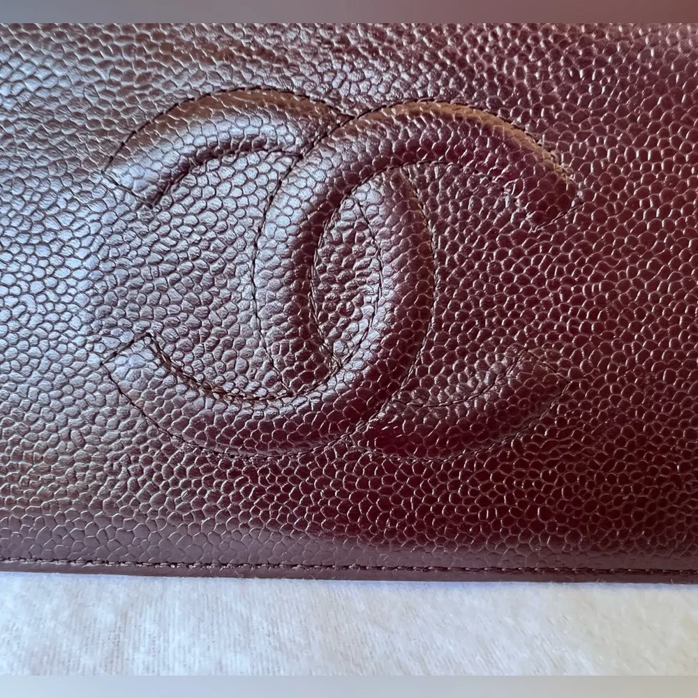 CHANEL elegant wallet