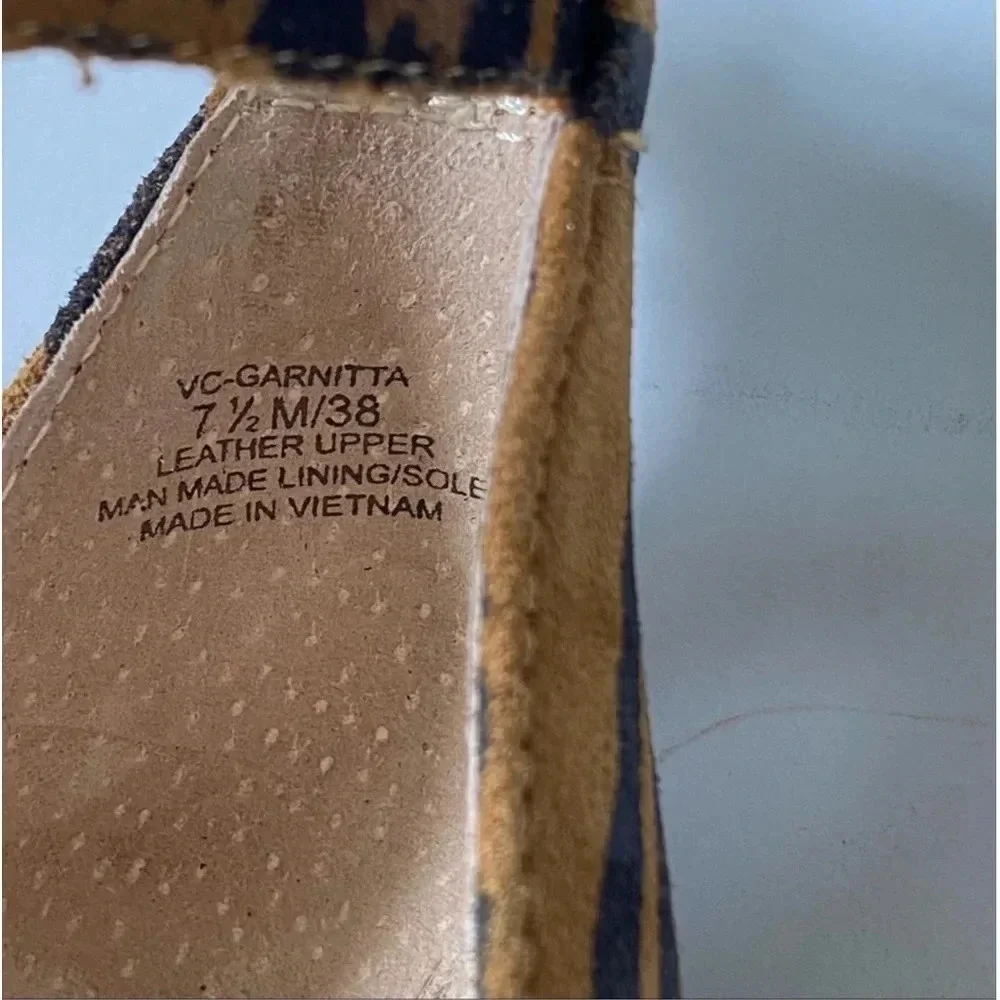 Vince Camuto new box