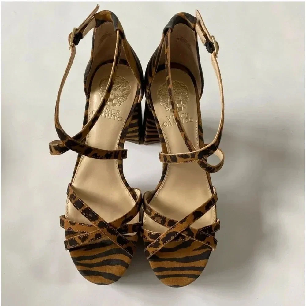 Vince Camuto new box
