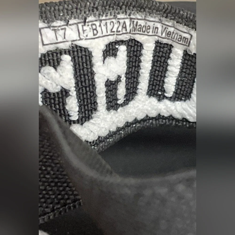 UGG Zuma Sling Black & White Logo Strap Toddler Sandals Size 7T MSRP $50