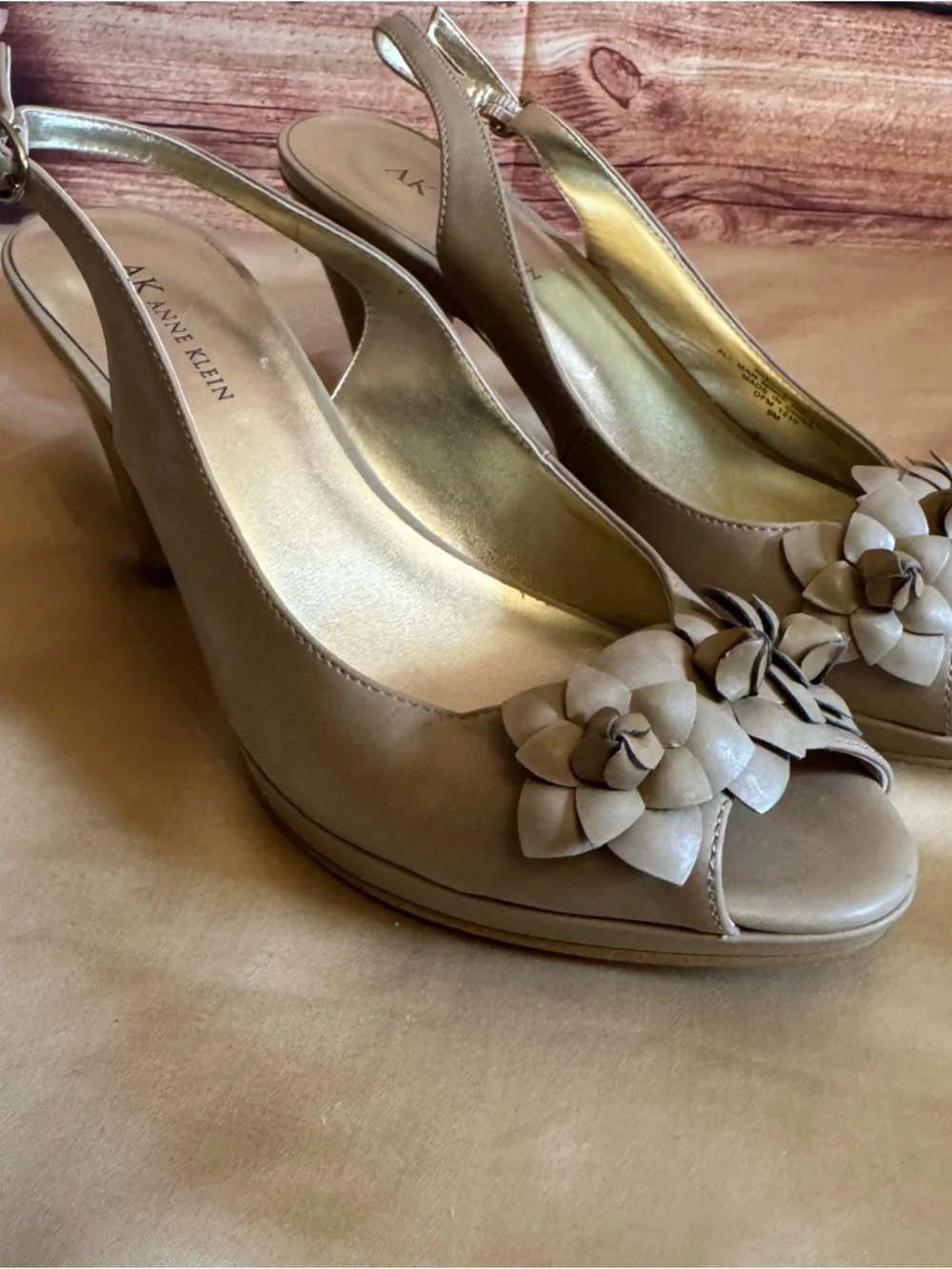 Anne Klein elegant timeless