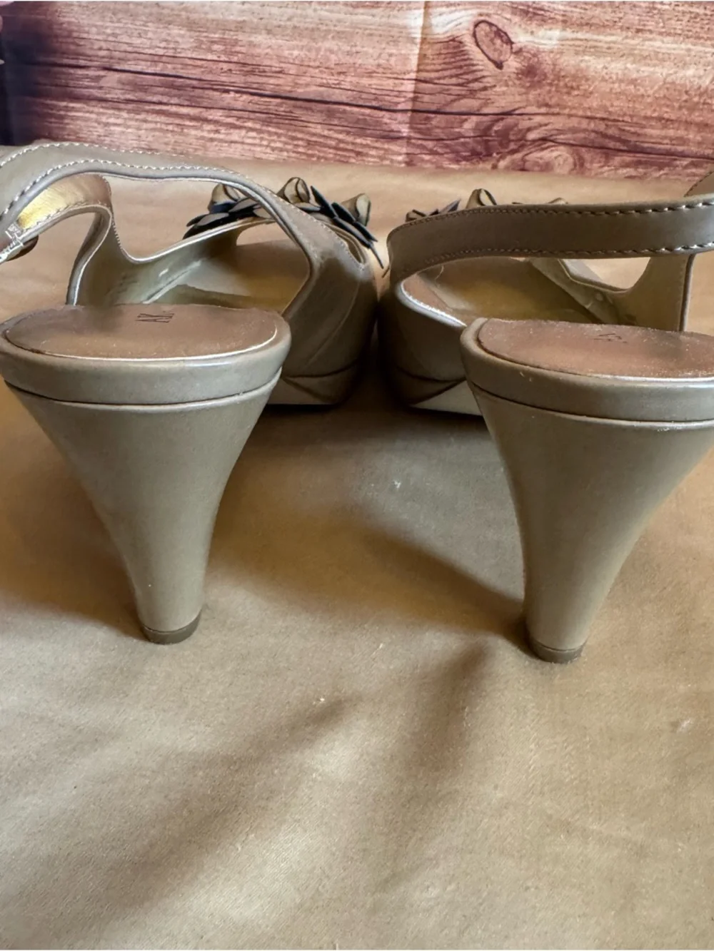 Anne Klein elegant timeless
