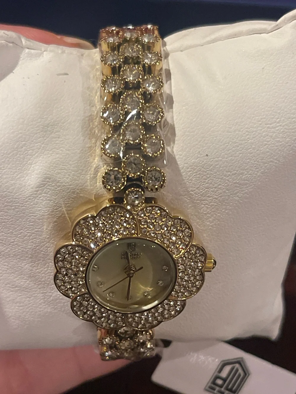 Invicta elegant gold