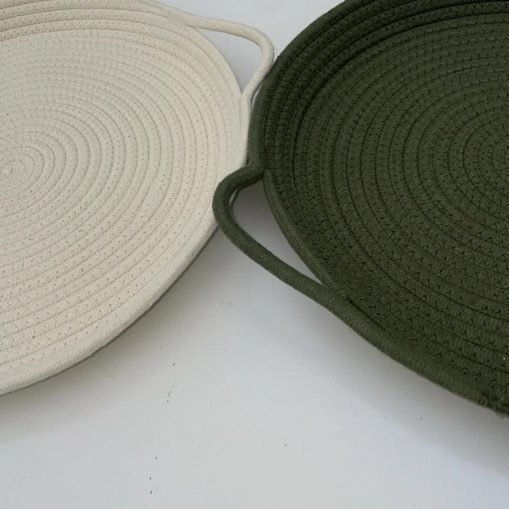 The Unbranded Brand woven rope