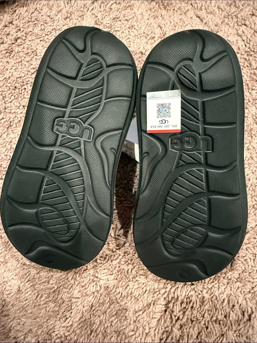 UGG black strap