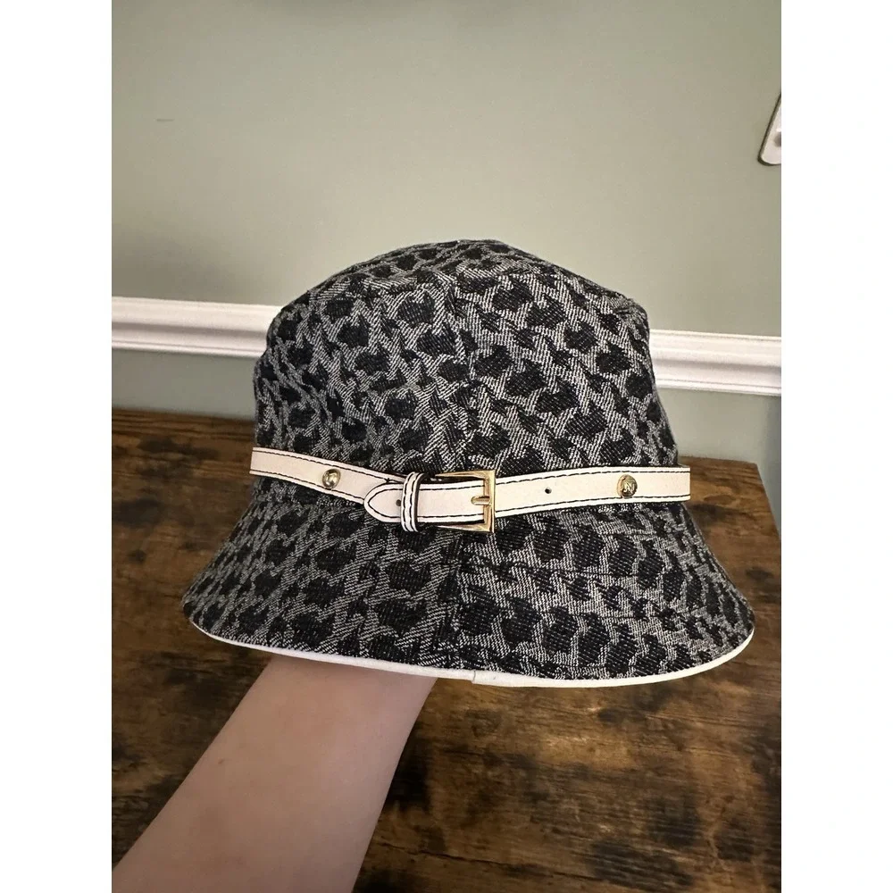 New York & Company item gently