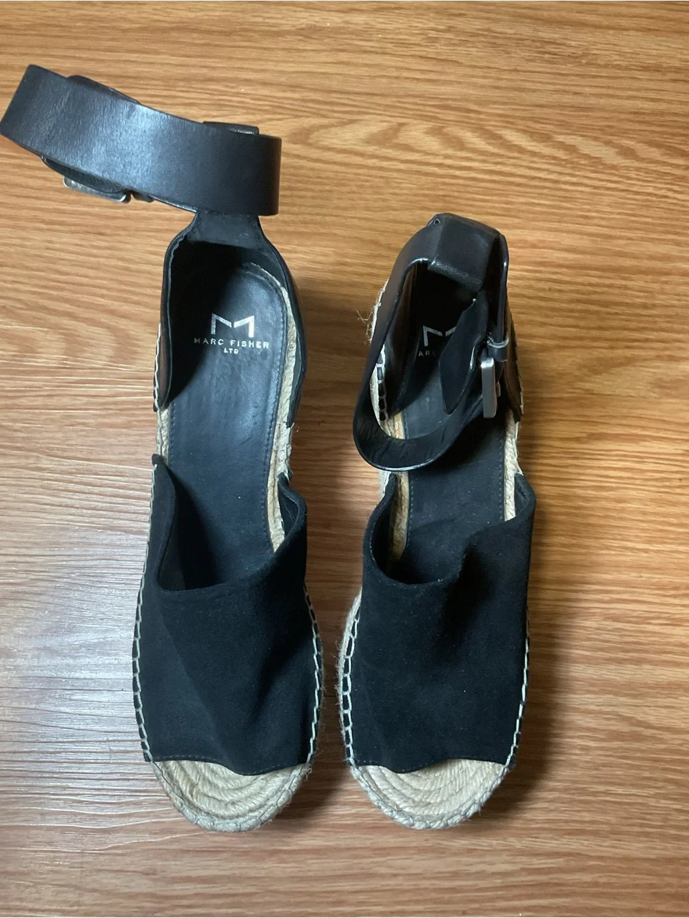 Marc Fisher suede upper
