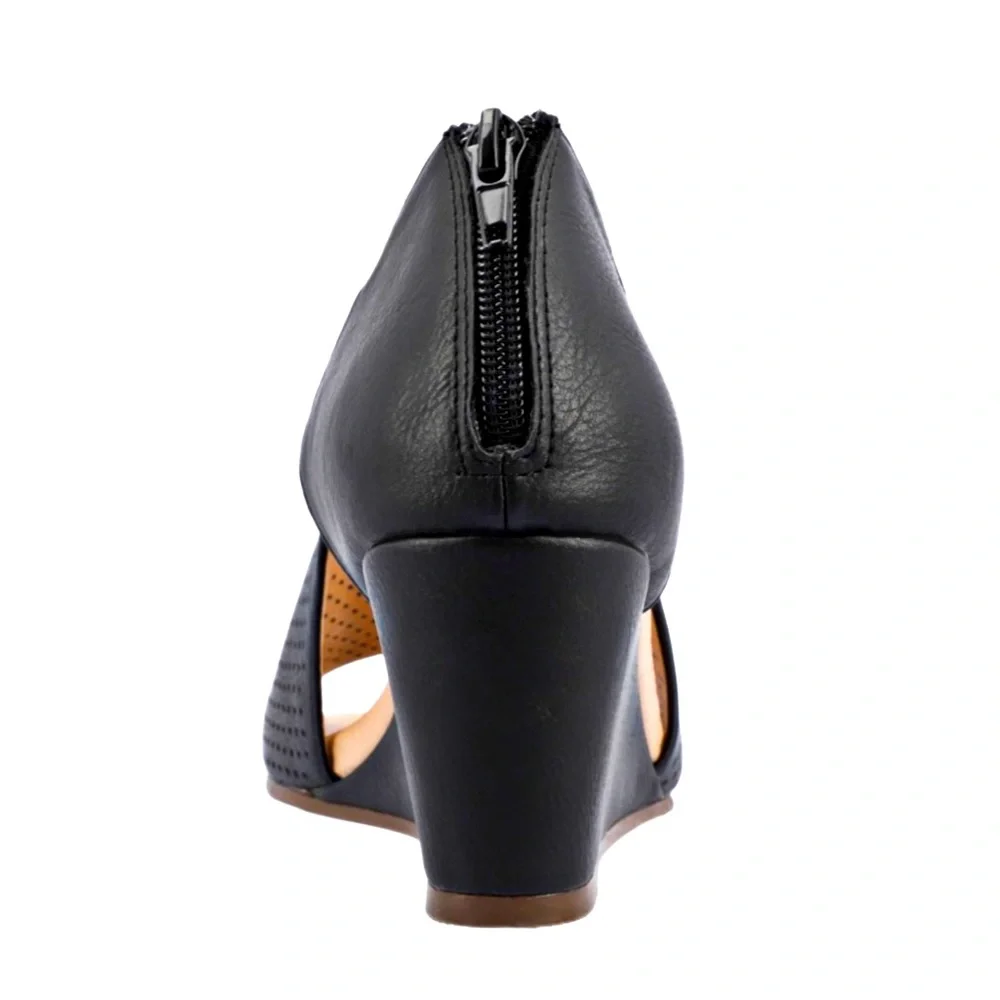 Journee Collection open toe
