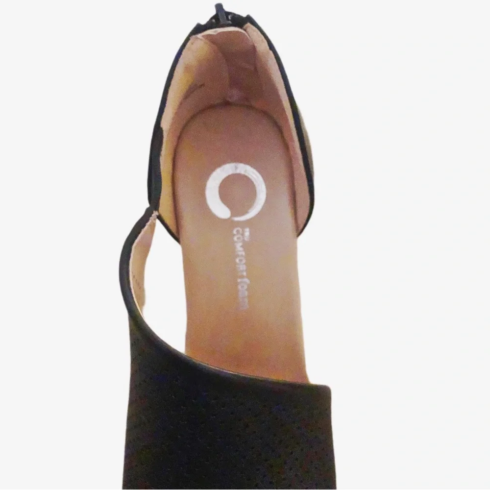Journee Collection open toe