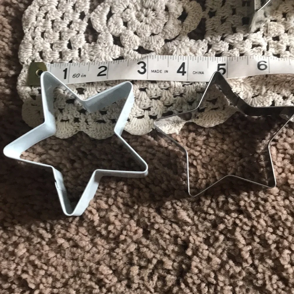 Five Silver Metal STAR Shaped Cookie Cutters and Shooting Star Baking Bakeware