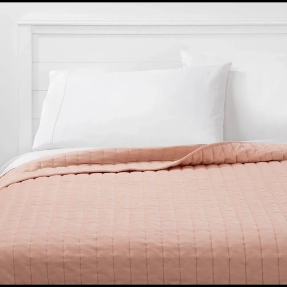 ‎Project 62 garment washed channel stitch quilt