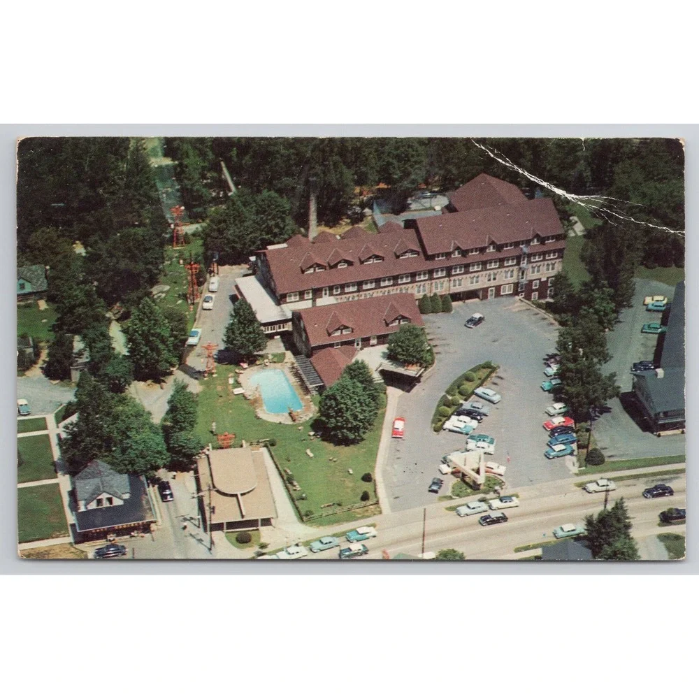 The New Gatlinburg Inn Postcard Gatlinburg Tennessee‎ Aerial View
